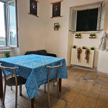 Petringa Apartment